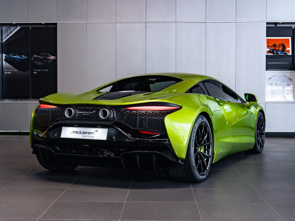 McLaren Artura Coupe