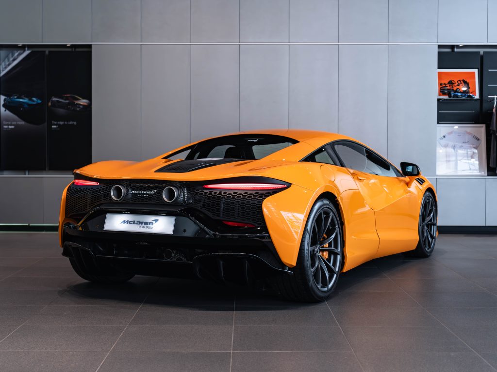 McLaren Artura Coupe