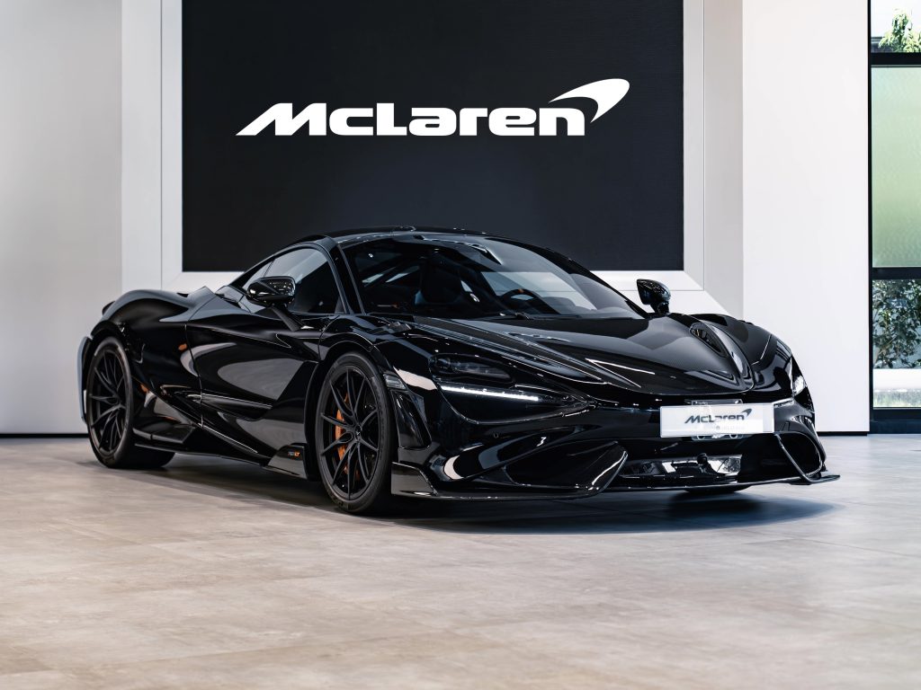 McLaren 765LT Coupe